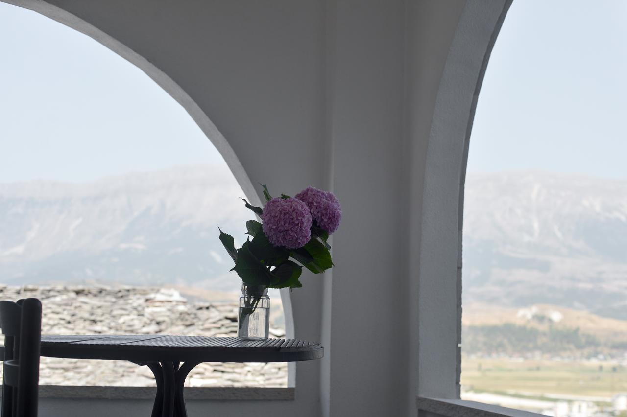 Hotel Kalemi 2 Gjirokaster Luaran gambar